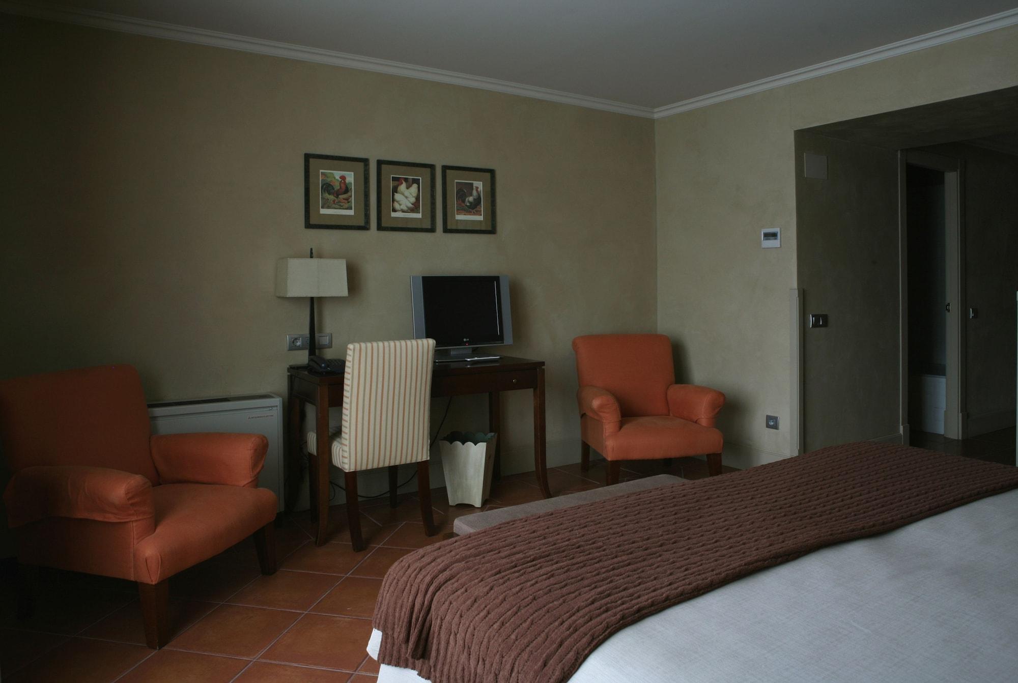 Bremon Boutique Hotel By Duquessa Hotel Collection Cardona Exterior photo