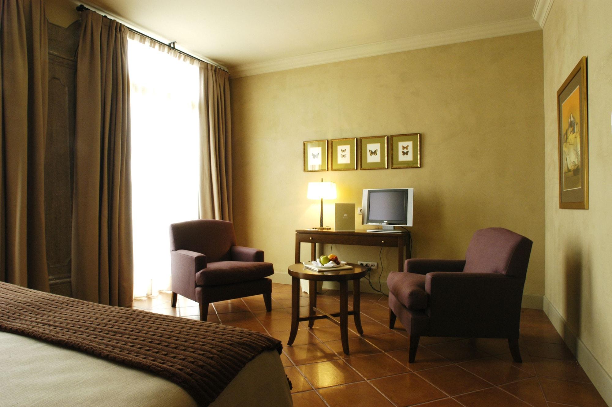 Bremon Boutique Hotel By Duquessa Hotel Collection Cardona Exterior photo