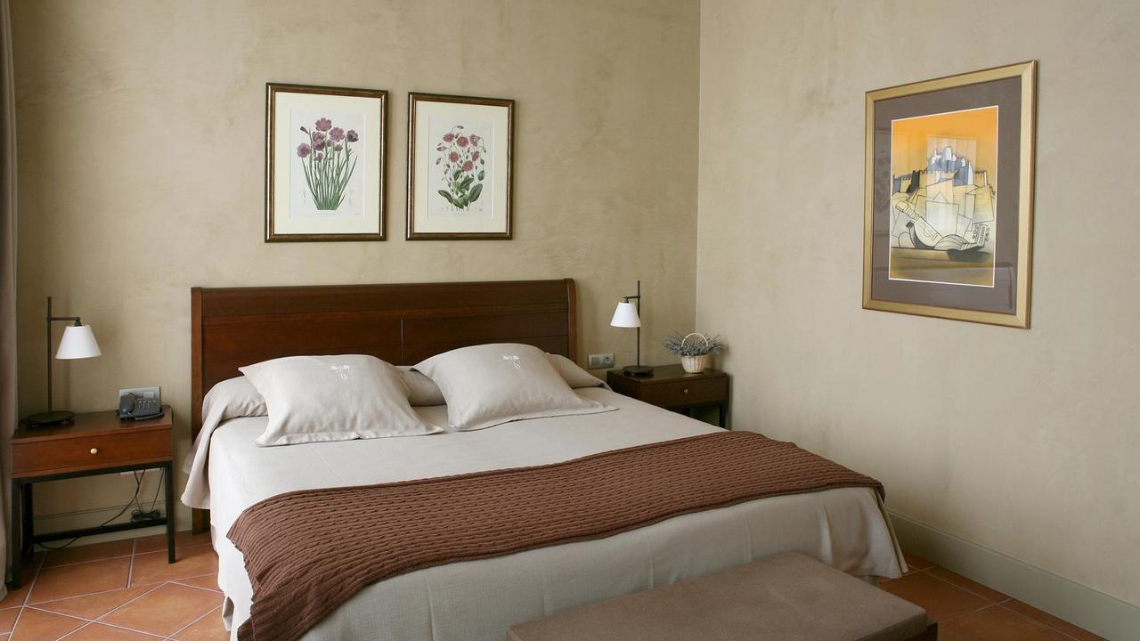 Bremon Boutique Hotel By Duquessa Hotel Collection Cardona Exterior photo