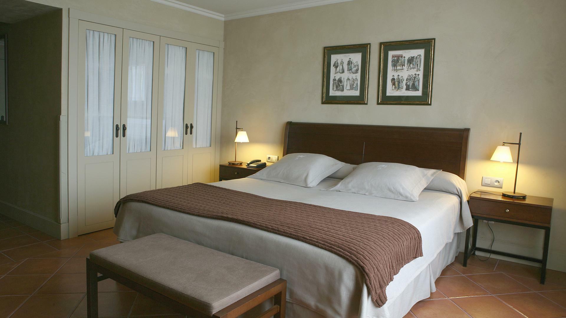 Bremon Boutique Hotel By Duquessa Hotel Collection Cardona Exterior photo